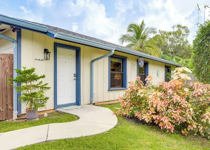 Jupiter Cottage W/ Patio, Gas Grill & Fire Pit!
