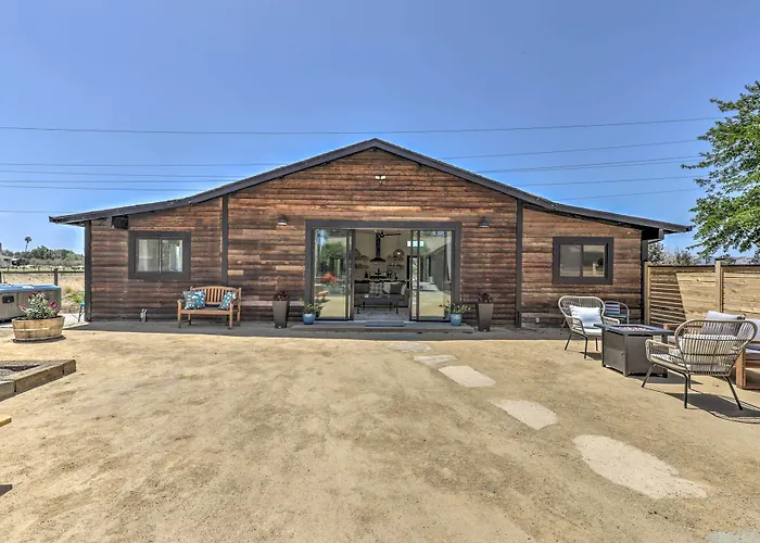 Stunning Wine Country Gem With Hot Tub + Patio!