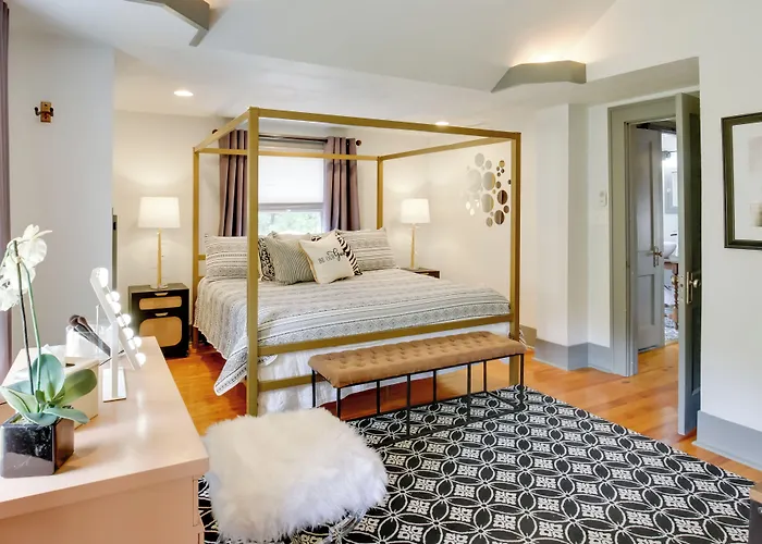 Renovated Lubbock Home - Walk To Texas Tech!