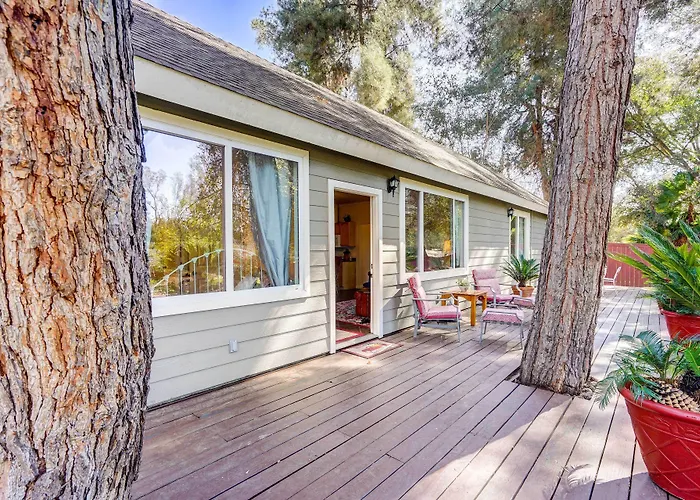 Fallbrook Vacation Rental: 3 Mi To Wineries!