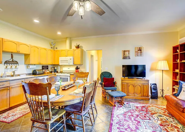 Fallbrook Vacation Rental: 3 Mi To Wineries!