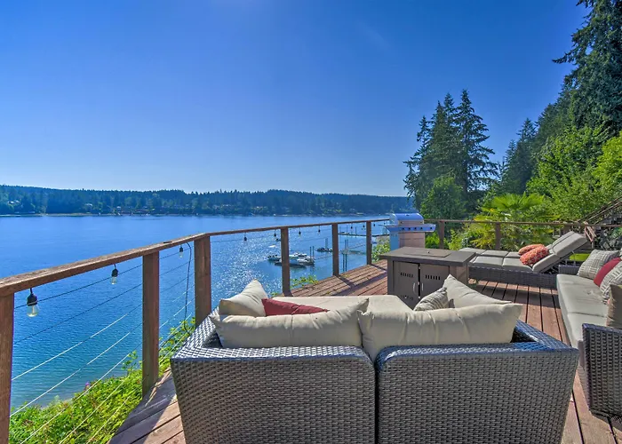 Waterfront Gig Harbor Home W/ Furnished Deck