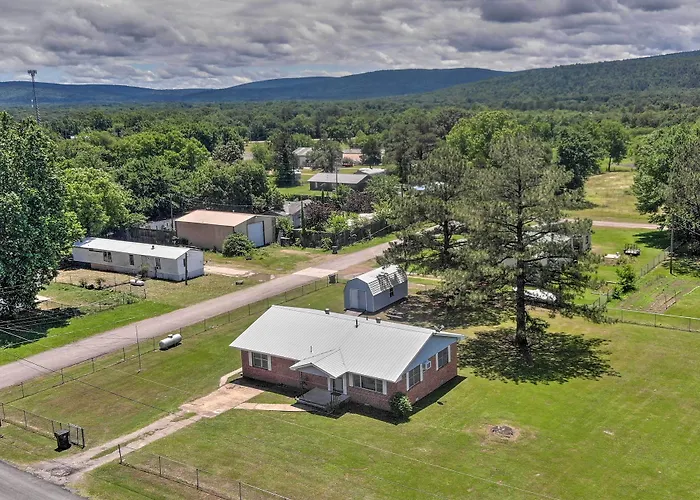 Charming Clayton Home ~ 4 Mi To Sardis Lake!