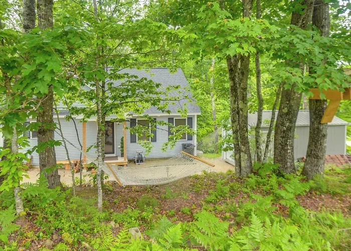 White Mountain Home Near Lakes & Kancamagus Hwy!