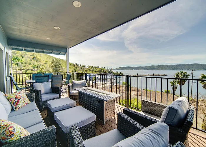Clearlake Vacation Rental W/ Nearby Lake Access!
