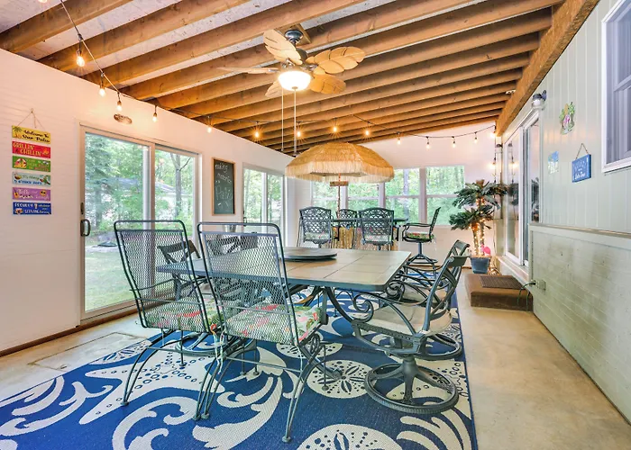 Houghton Lake Cottage Escape W/ Patio!