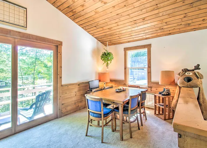 Cozy North Conway Home: Walk To Slopes & Dtwn