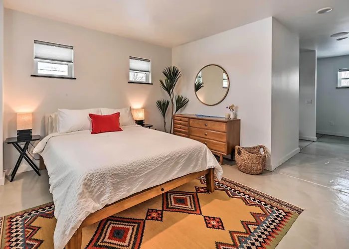 Modern Missoula Home ~ 2 Miles To Downtown!