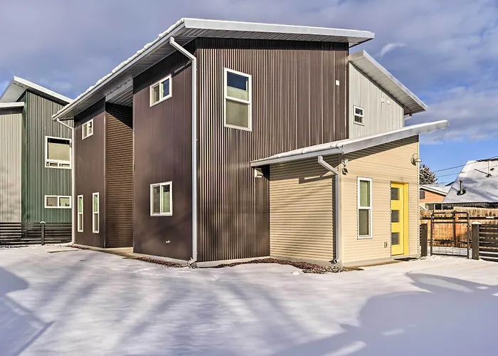 Modern Missoula Home ~ 2 Miles To Downtown!