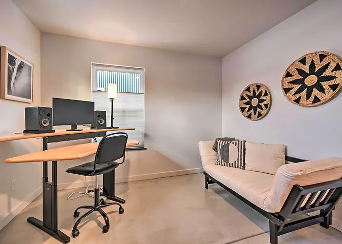 Modern Missoula Home ~ 2 Miles To Downtown!