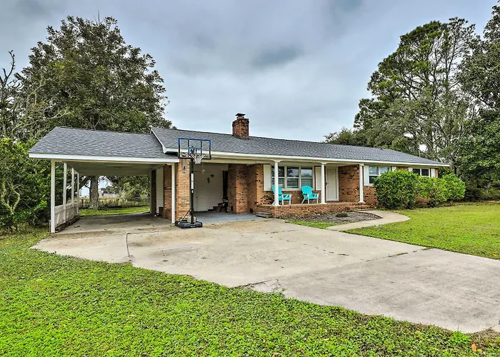 Coastal Retreat! Harkers Island Boating Base
