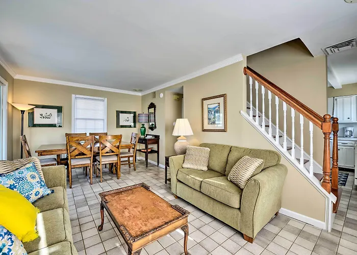 Oceanside Beach House In Pvt Beach Community!