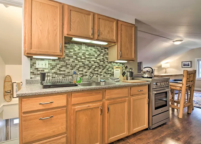 Idyllic Wallingford Retreat - Near Skiing & Hiking