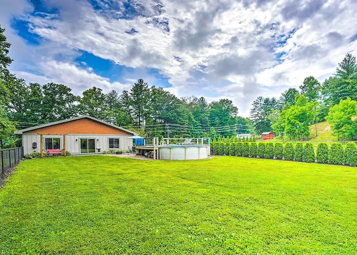 Pisgah Forest Farm Home: Outdoor Pool & Games