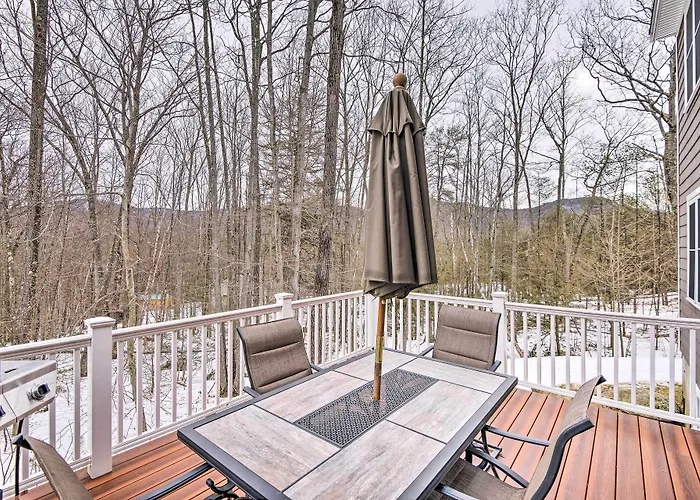 North Conway Home ~ 2 Mi To Cranmore Mountain!
