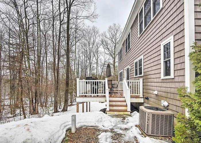 North Conway Home ~ 2 Mi To Cranmore Mountain!