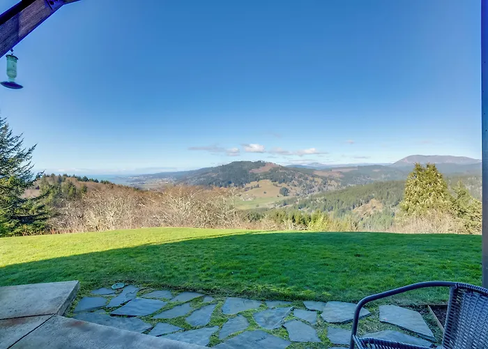Stunning 360 Ocean Views, Near Redwoods Np!