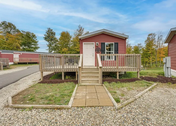 Cozy Cassopolis Retreat On Little Fish Lake!