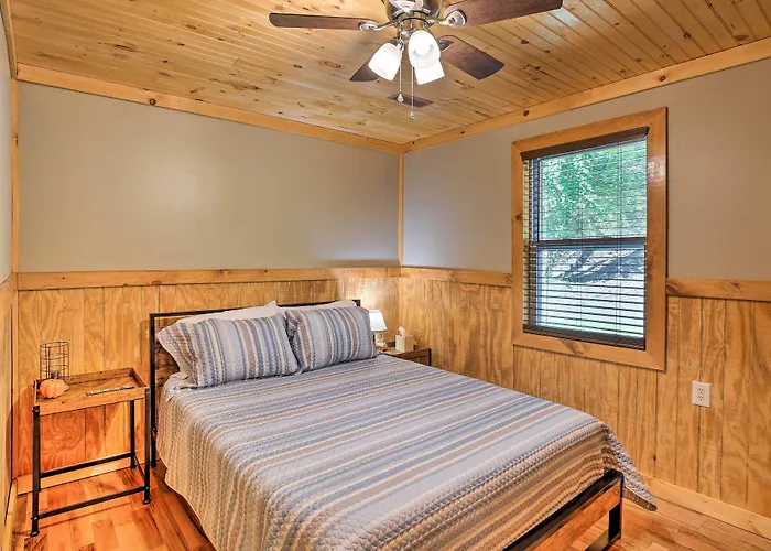 Silver Creek Cabin W/ Hiking < 1 Mi To Town!