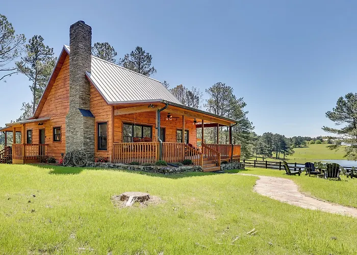 Spacious Alabama Retreat - Deck, Grill & Fire Pit!