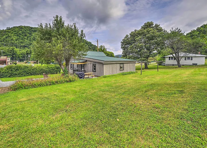 Damascus Cottage W/ Fire Pit - 1 Mi To Trails
