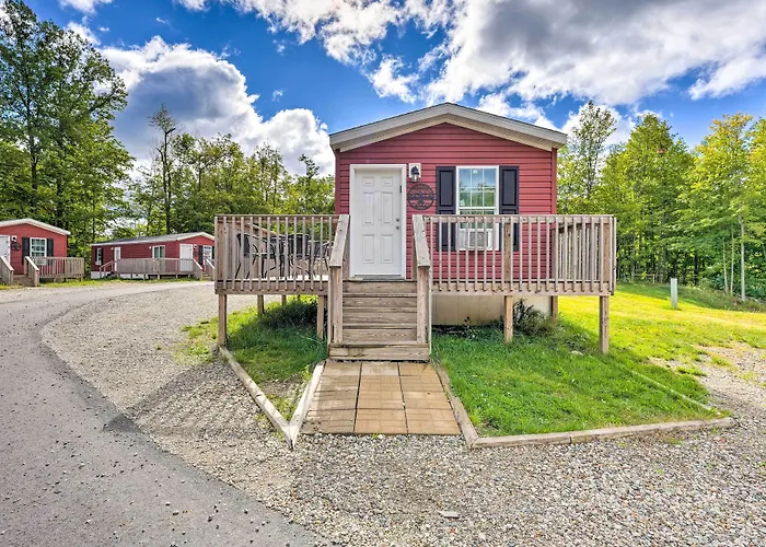 Cassopolis Cabin W/ Lake & Fishing Access!
