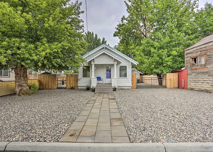 Pet-Friendly Baker City Escape W/ Private Yard!