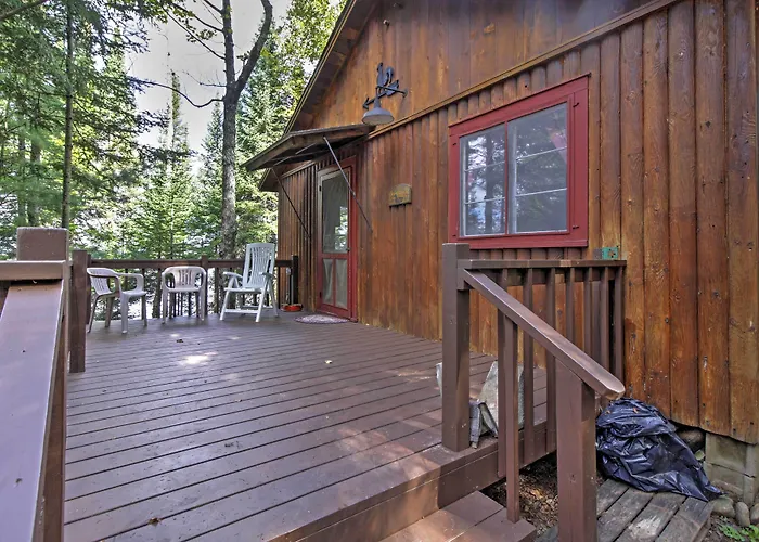 Land O' Lakes Hideaway W/ Boat Dock & Lake Views!