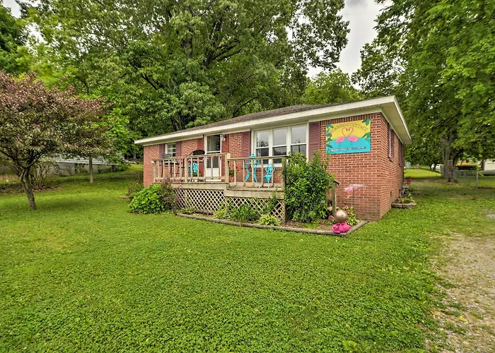 Cheerful Grand Rivers Cottage, 1/2 Mi To Lake