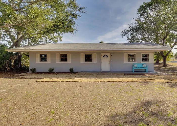 Waterfront Panacea Vacation Rental W/ Dock!