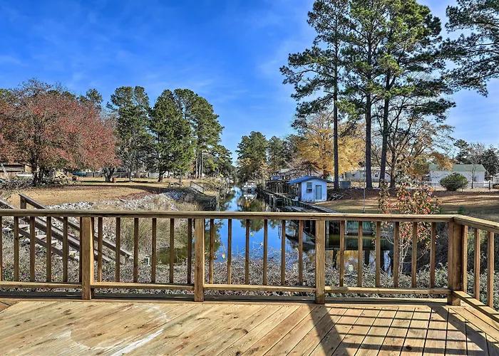 'Cozy Cottage' W/ Shared Dock On Dawson Creek