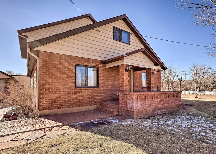 Welcoming Canon City Abode - Walk To River!