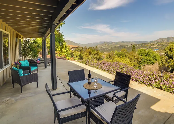 Fallbrook Home W/ Mountain Views: Close To Hiking!