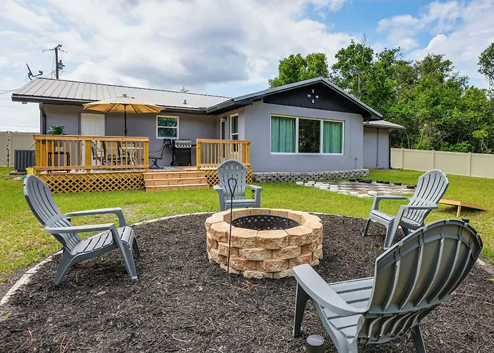 Mcgarity Lakehouse: Disney & Universal Day Trip