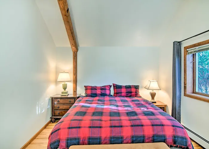 'Moose Park Lodge' Charming Walden Retreat!
