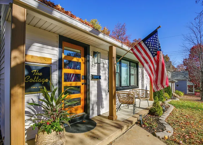 Dreamy St Charles Retreat W/ Furnished Patio!