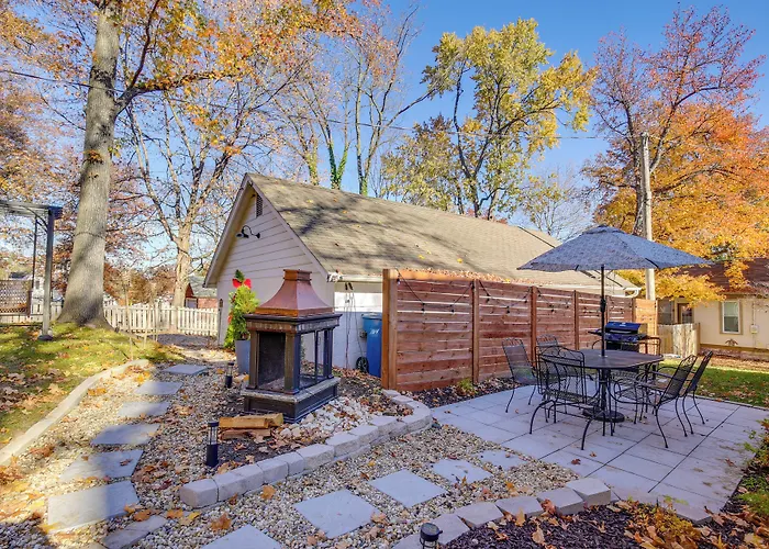 Dreamy St Charles Retreat W/ Furnished Patio!