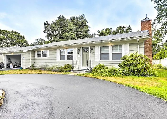 Charming Old Saybrook Cottage < 1 Mi To Beach