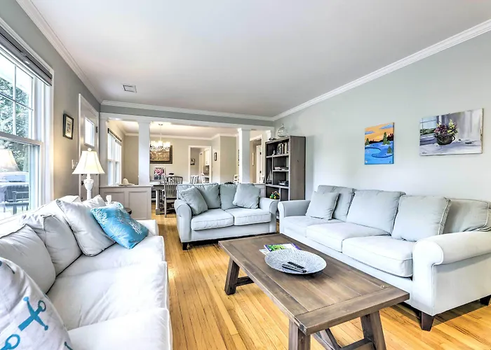 Charming Old Saybrook Cottage < 1 Mi To Beach