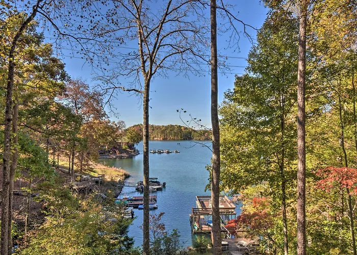 Lake Keowee Escape W/ Dock, Deck & Lake Access!