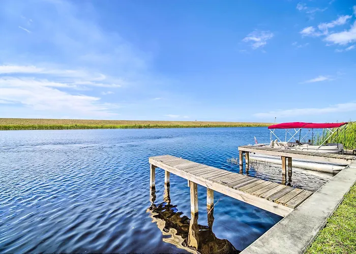 Okeechobee Cabin In Waterfront Community W/ Dock!
