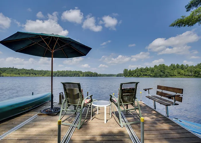 Maine Cottage W/ Dock & Kayaks, Near Augusta!