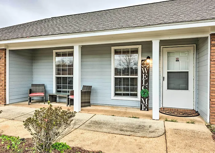 Ocean Springs Home W/ Sunroom ~ 5 Mi To Beach