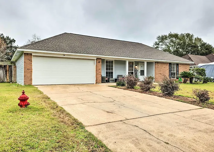 Ocean Springs Home W/ Sunroom ~ 5 Mi To Beach