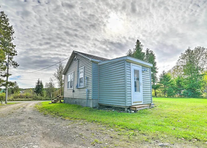 Cozy Cedarville Cottage - Walk To Lake Huron!