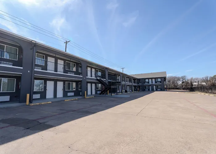 Executive Inn Of Arlington, Near At&T Stadium