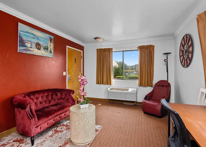 Americana Inn Motel