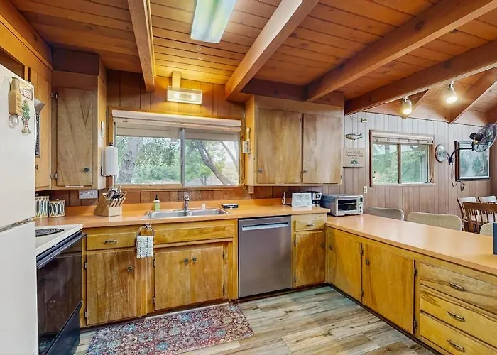 Allen Edgewater Retreat