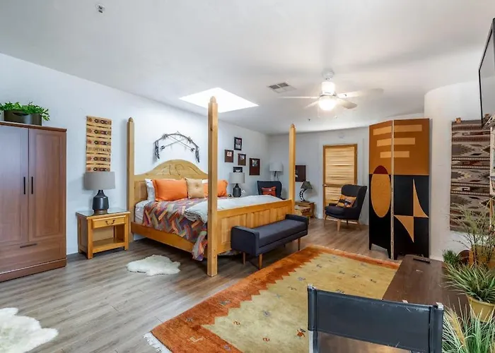 Sunny Cozy Condo