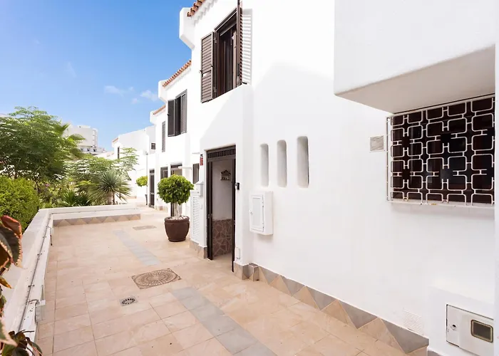 Sunset Luxury Villa In Parque Santiago 1